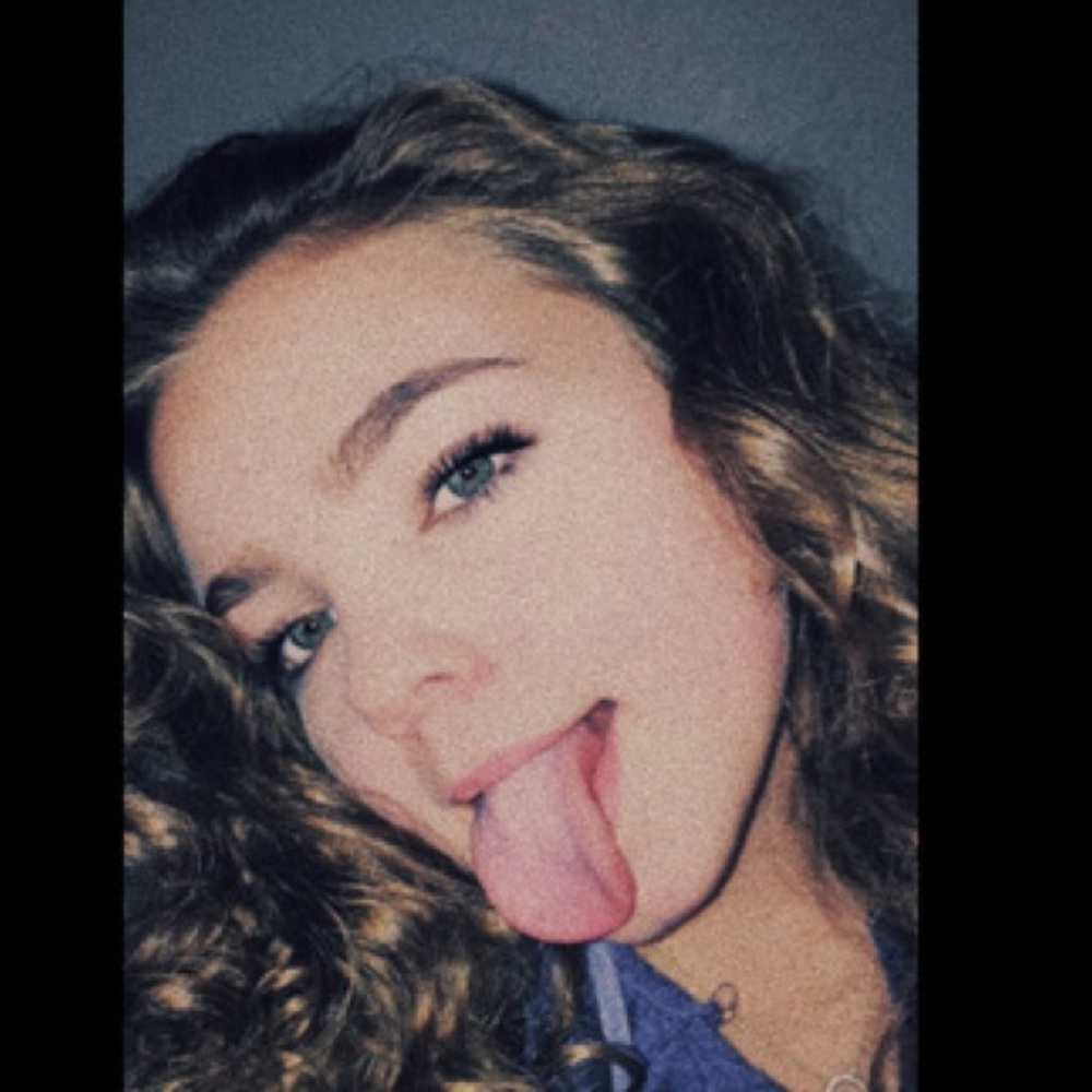 Meet your Posher, Lanie